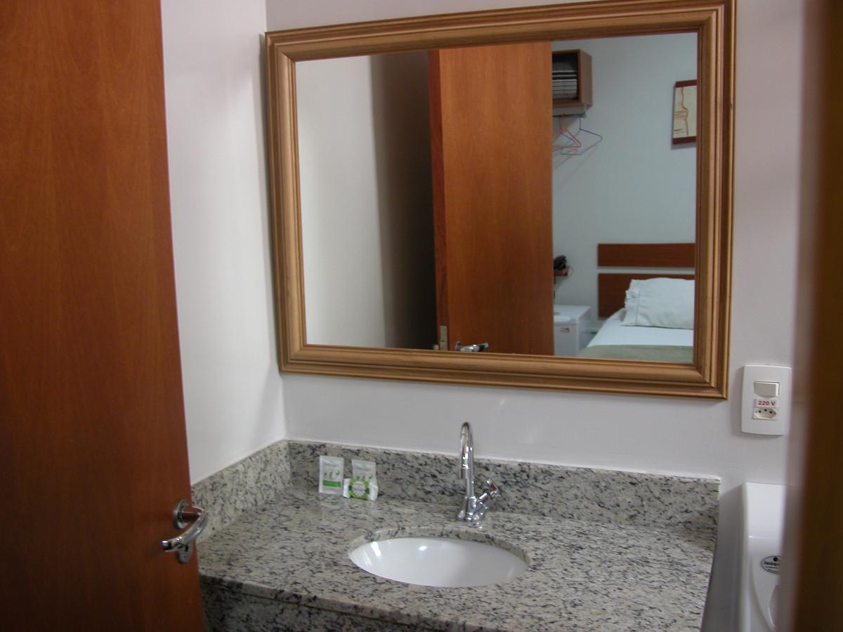 Hotel Avenida Tupã Екстериор снимка